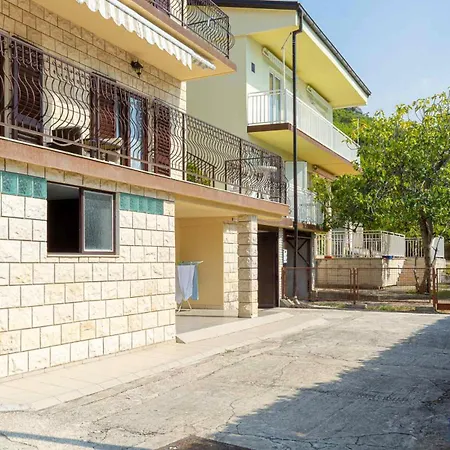 Rosemary Apartamento Promajna