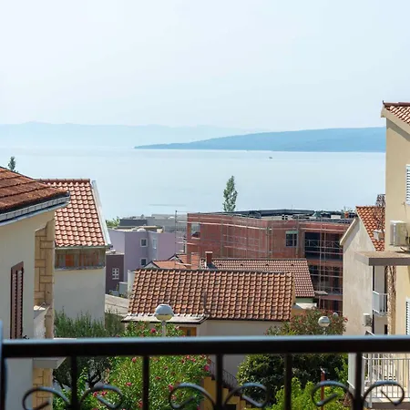 Rosemary Apartment Promajna